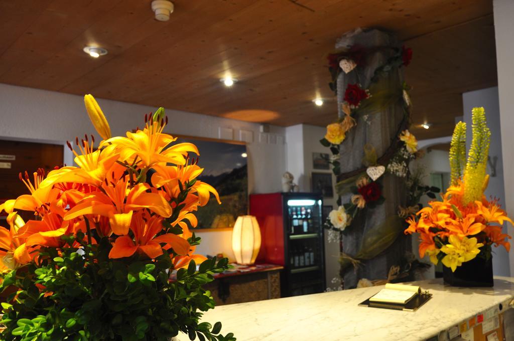 Poschiavo Suisse Hotel & Traditional Fondue Stube Экстерьер фото