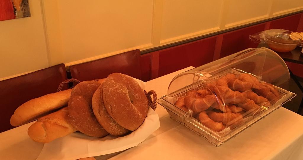 Poschiavo Suisse Hotel & Traditional Fondue Stube Экстерьер фото