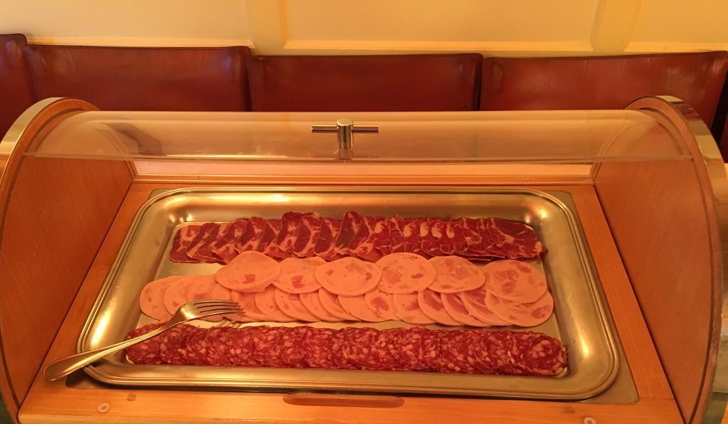 Poschiavo Suisse Hotel & Traditional Fondue Stube Экстерьер фото