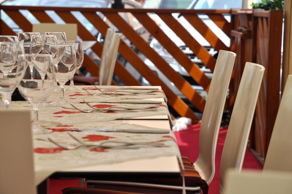 Poschiavo Suisse Hotel & Traditional Fondue Stube Экстерьер фото